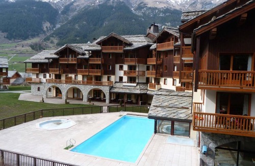 Val Cenis Apartment | 150m from shops, 1st floor, fitness, swimming pool, balcony, tv, ski locker, 31m², Val Cenis