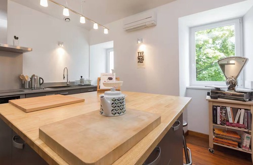 La Garde-Adhemar House | 150m² Architect House -Charming Village- Terrace, Historic Courtyard & Parking