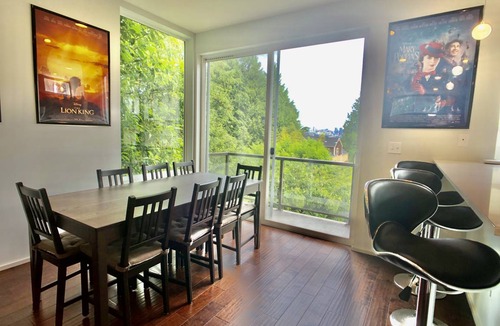 Fremont House | 152 m² House ∙ 3 bedrooms ∙ 8 guests