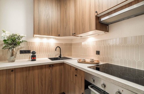 Saint-Thomas-d'Aquin Apartment | 1523 Verneuil