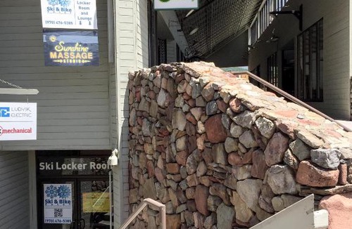 Matterhorn Village Apartment | 1546 Matterhorn Circle #5 Townhouse