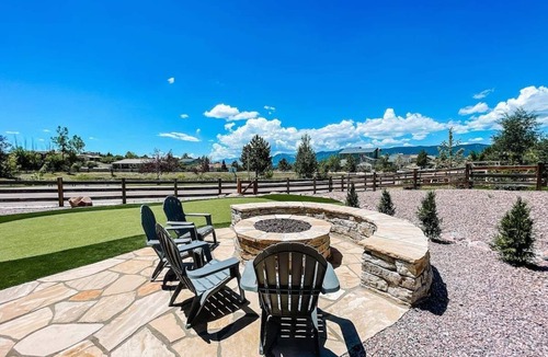 Gleneagle Cottage | 15524 Candle Creek