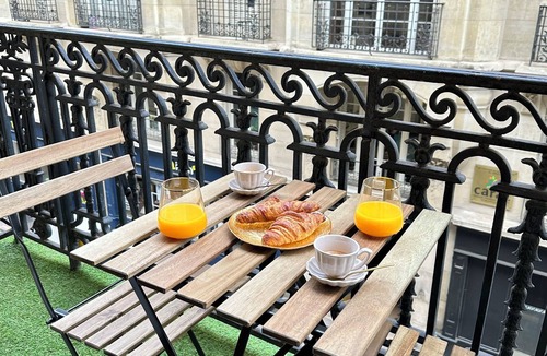 Saint-Merri Apartment | 1567 Platre