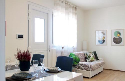 Isolotto Apartment | 15min to Downtown, Welcoming Apt near tram T1