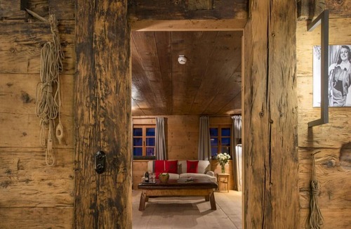 Lech am Arlberg Ski Chalet | 15TH CENTURY AUSTRIAN ARCHITECTURE IN THE SLOPES OF LECH