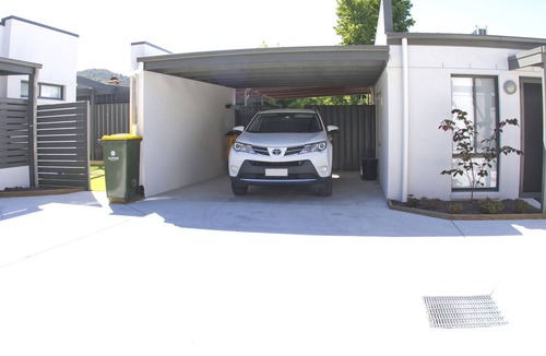 Myrtleford House | 16 KING STREET - Townhouse 1 of 3