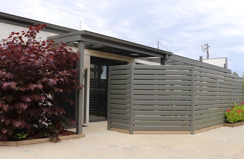 Myrtleford House | 16 KING STREET - Townhouse 1 of 3
