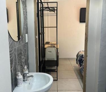 Sea Park Apartment | 16 st Johns - Studio 1