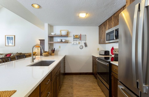 Keystone Condo | 1610 Quicksilver 2 Bedroom Condo by RedAwning