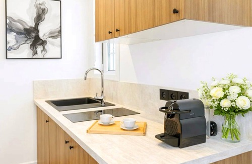 Saint-Merri Apartment | 1632 StMartin