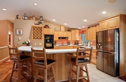 River Forest Acres House | 164 Jillian - Private, Peaceful Near Deschutes River, Hot Tub, Fenced Yard, Ping Pong, & Foosball