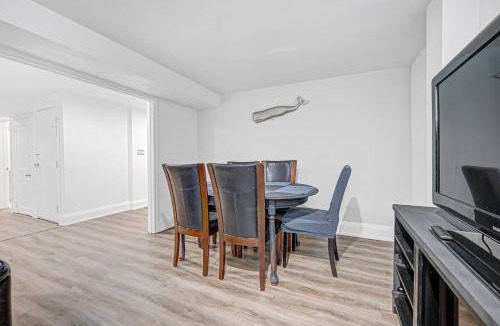 Markham Apartment | 166 Basement - Cozy 3BR Markham Stay, Patio, Parking, Pet-Free
