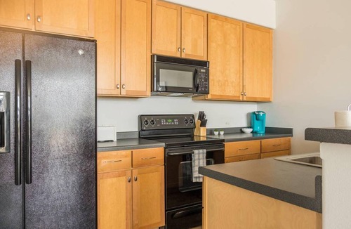 Historic Third Ward Apartment | 168 m² Apartment ∙ 2 bedrooms ∙ 4 guests