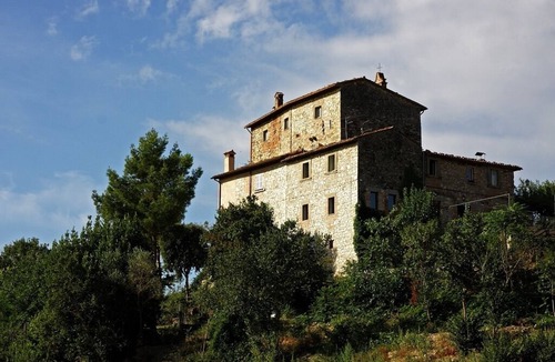 Todi House | 16th century Tower with spectacular pool in the heart of green Umbria