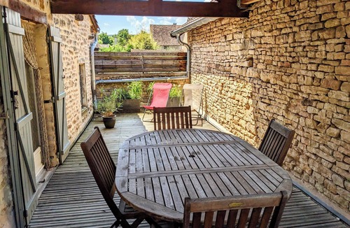 Saint-Gengoux-le-National House | 16th Century winemakers cottage in Saint Gengoux