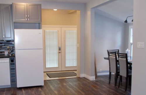 Stratford House | 17 Bay Street Your Home away from Home