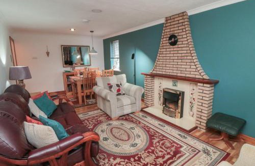 Pickering House | 17 Costa Way