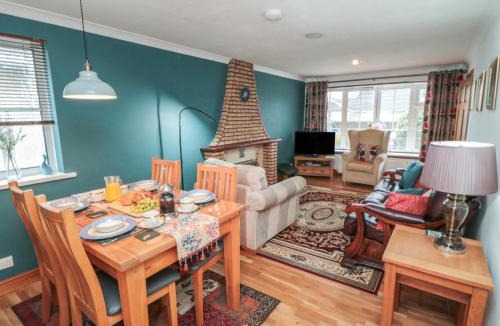 Pickering House | 17 Costa Way