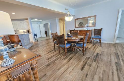 Arcadian Shores Apartment | 1703 Margate