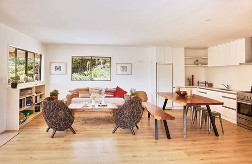Tryphena House | 175° East - Tree House | Canopy | Medlands Beach
