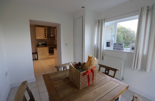 Nantgarw Cottage | 17th Century cottage with mountain views on the outskirts of Cardiff