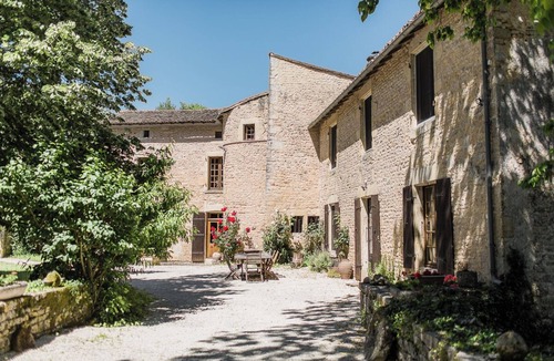 Paizay-le-Tort House | 17th Century Riverside Manor House