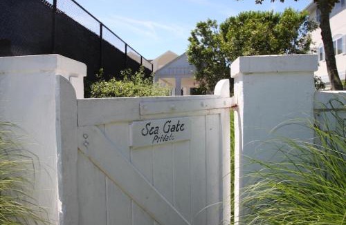 Rehoboth by the Sea House | 18 Cullen St, Dewey Beach (Seagate)