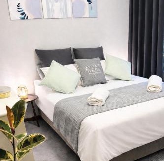 Bloemfontein Apartment | 18 on Basil