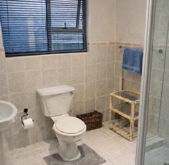 Bloemfontein Apartment | 18 on Basil