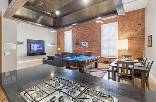 Wholesale District Apartment | 1800 Sq Ft Loft Downtown Near Convention Center