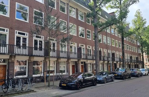 Oud-Zuid Apartment | 180m2 luxurious hidden gem, perfect for families with a dedicated elevator