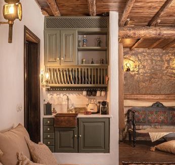 Galaxidi Villa | 1813 Painters Stone Shelter