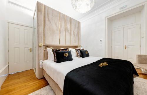 Vera Cruz House | 1877 Estrela Palace