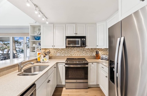 South Beach Villa | 1883 Beachside Tennis ~ Corner Penthouse Villa!
