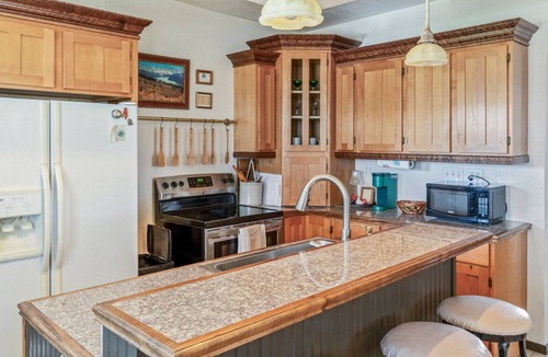 Suring House | 1890: A Historic, Quiet Trailside Retreat in Suring