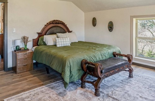 Suring House | 1890: A Historic, Quiet Trailside Retreat in Suring
