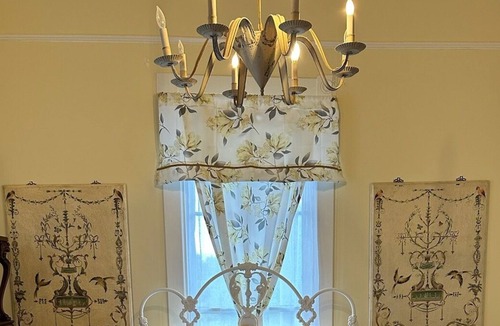 North Newport News Bed & Breakfast | 1896 Historic mansion turned Bed & Breakfast with a general store & event space.