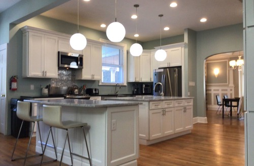 Plainfield House | 1897 MANSION 30 min to NYC Sleeps up to 26 with 12 bedrooms and 7 and 1/2 baths