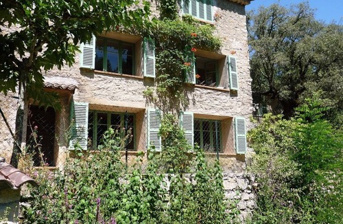 Le Thoronet House | 18th-century Provencal country house on the banks of the Argens river, set in 2 ha of land
