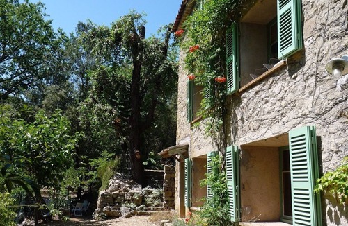 Le Thoronet House | 18th-century Provencal country house on the banks of the Argens river, set in 2 ha of land