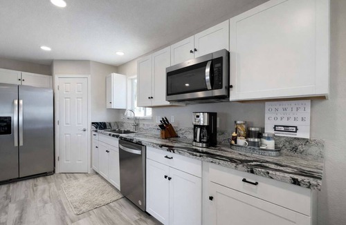 Lake Havasu City Villa | 18x60 Boat Pad Game Room-Lake View Villa-Hot Tub