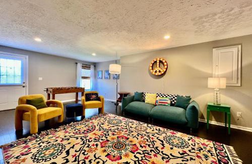 Monroe House | 190 Overbrook Drive Swanky Swangos Dream Home by Jess