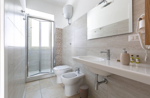 Pittuini Bed & Breakfast | 1911 B&B I Tarocchi - Camera Matrimoniale La Luna