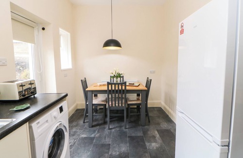 Consett Cottage | 195 DURHAM ROAD, family friendly, with a garden in Consett