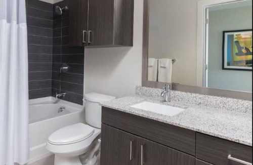 Civic District Resort | 1BD/Austin - Rooftop Pool & Firepit, BBQ!