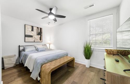 Clarksville Apartment | 1BD Modern Condo - Downtown Walkable to F&M Bank Arena