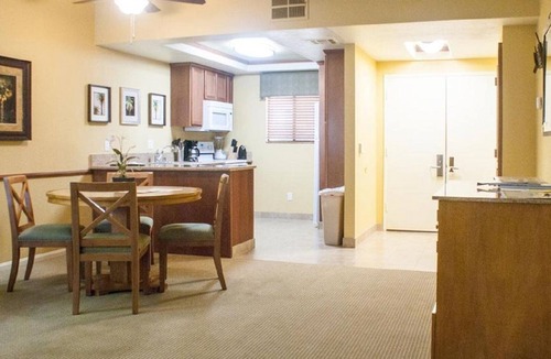 Araby Commons Condo | 1BDRM DESERT ISLES OF PALM SPRINGS RESORT~ INDIAN CANYONS, AERIAL TRAM, POOL/SPA
