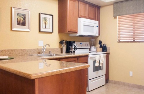 Araby Commons Condo | 1BDRM DESERT ISLES OF PALM SPRINGS RESORT~ INDIAN CANYONS, AERIAL TRAM, POOL/SPA