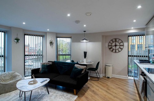 Leeds Apartment | 1Bed Modern Central Leeds Apt By Victoria Quarter