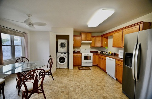 Rehoboth Beach Apartment | 1Bedrm + full kitchen and minutes to beach& a block to trail.